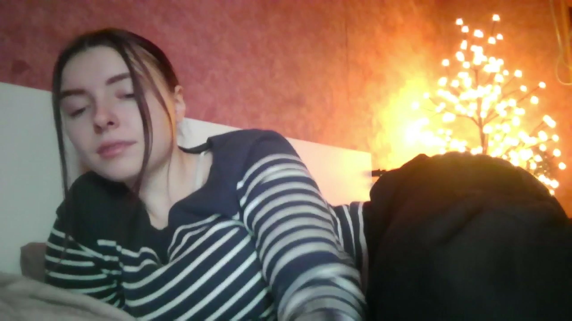 Gallery image thumbnail from MaryCut's myfreecams stream on, 12/03/2025, 10:43 image 12 of 20