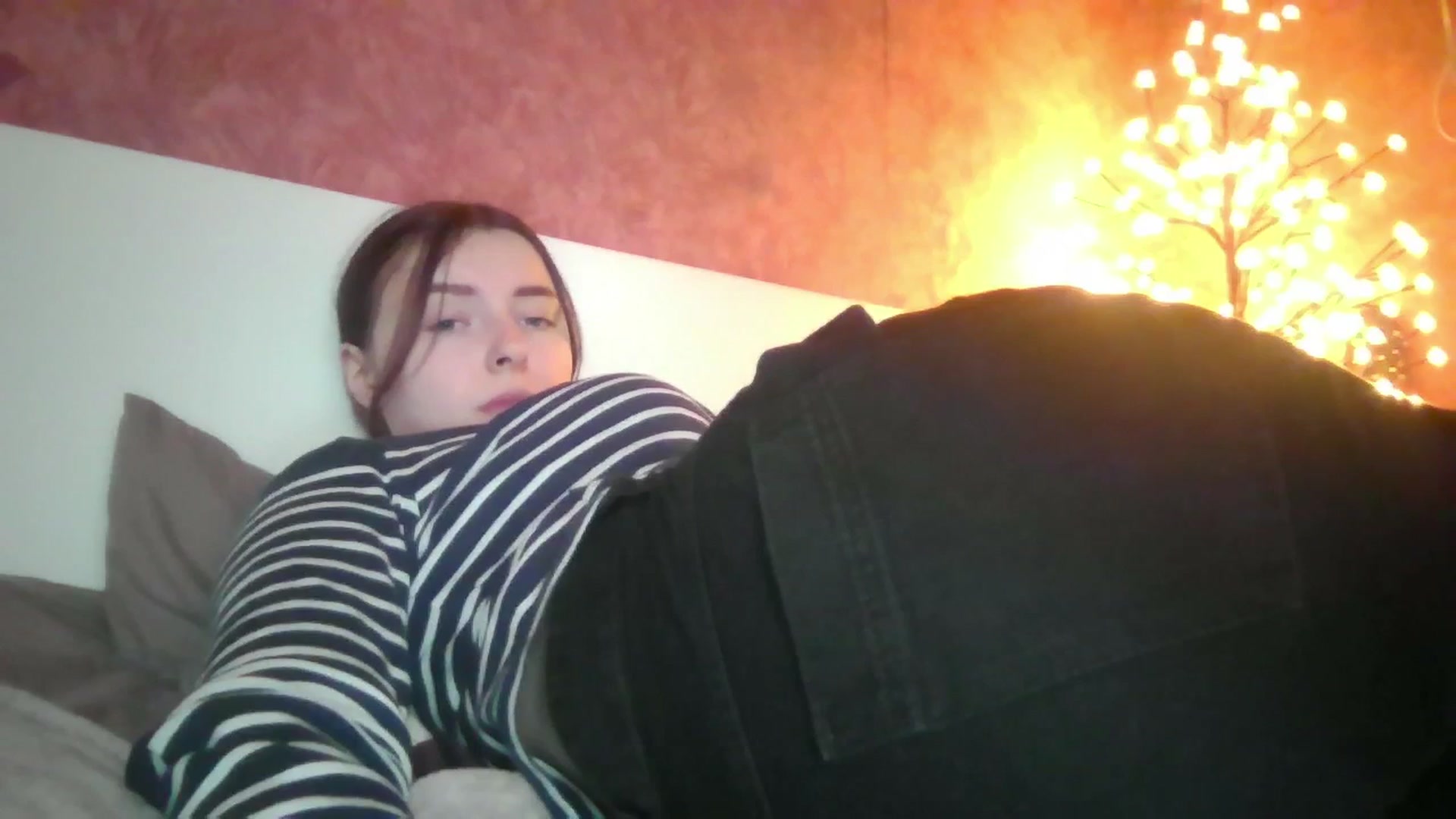 Gallery image thumbnail from MaryCut's myfreecams stream on, 12/03/2025, 10:43 image 16 of 20