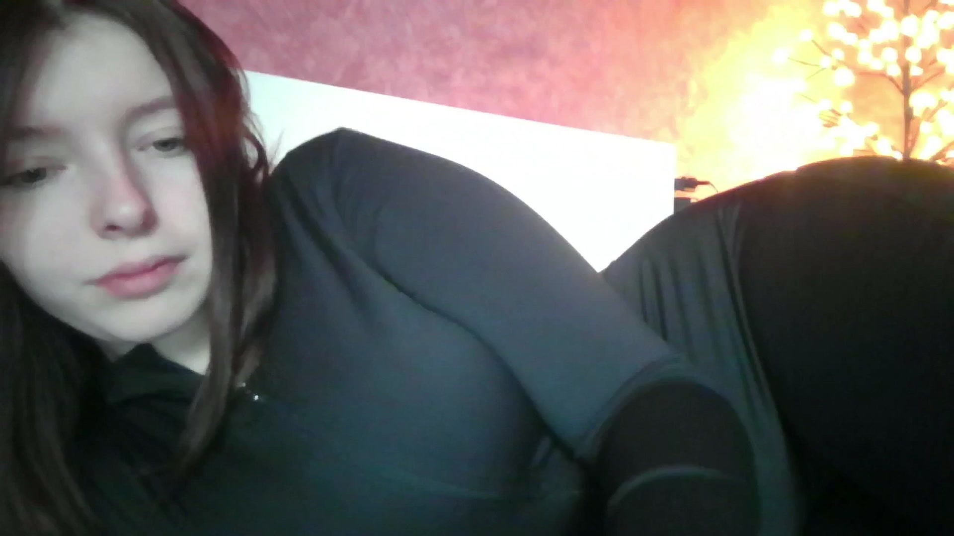 Gallery image thumbnail from MaryCut's myfreecams stream on, 12/22/2025, 11:23 image 19 of 20