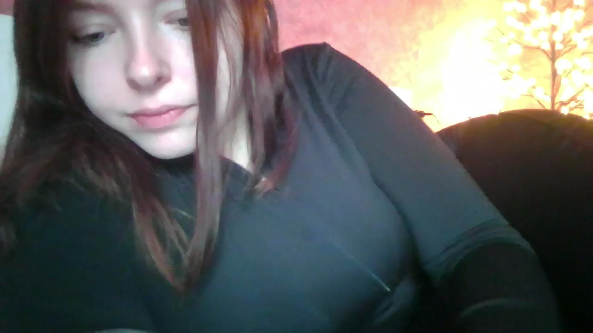Gallery image thumbnail from MaryCut's myfreecams stream on, 12/22/2025, 11:23 image 14 of 20