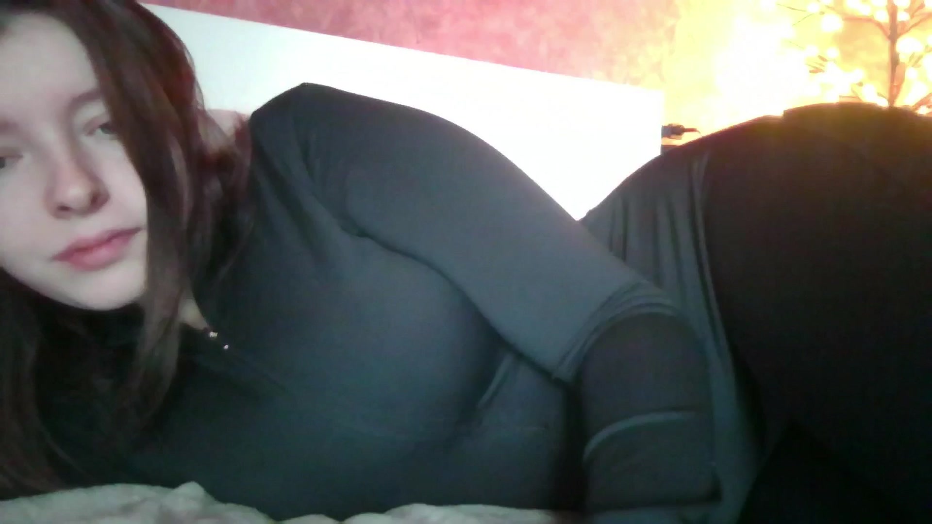 Gallery image thumbnail from MaryCut's myfreecams stream on, 12/22/2025, 11:23 image 2 of 20