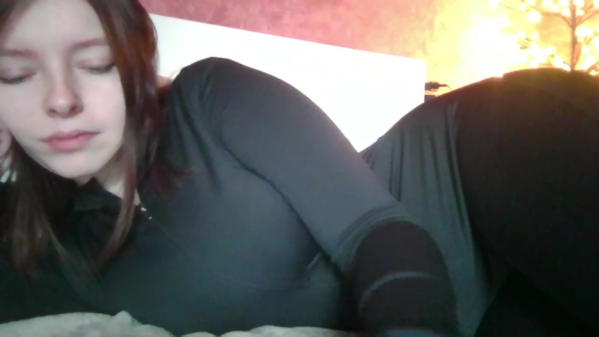 Gallery image thumbnail from MaryCut's myfreecams stream on, 12/22/2025, 11:23 image 9 of 20