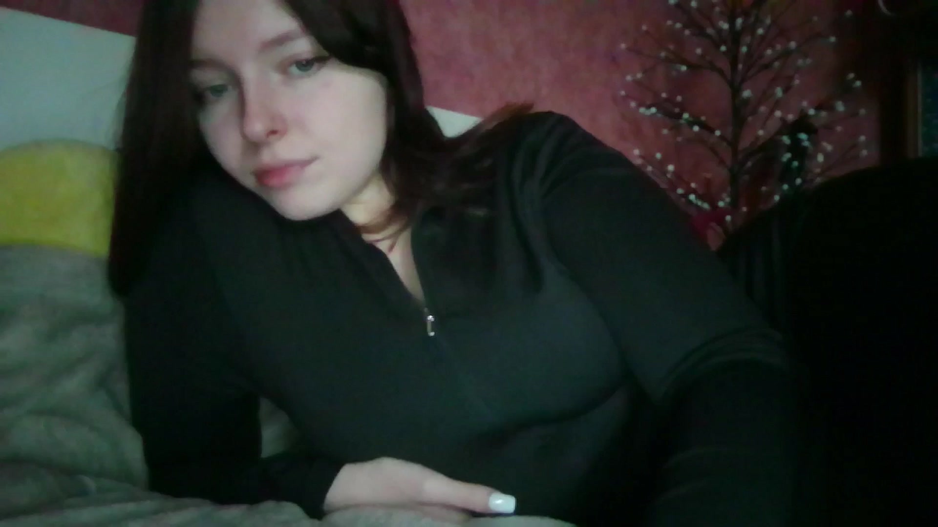 Gallery image thumbnail from MaryCut's myfreecams stream on, 12/22/2025, 12:51 image 7 of 20
