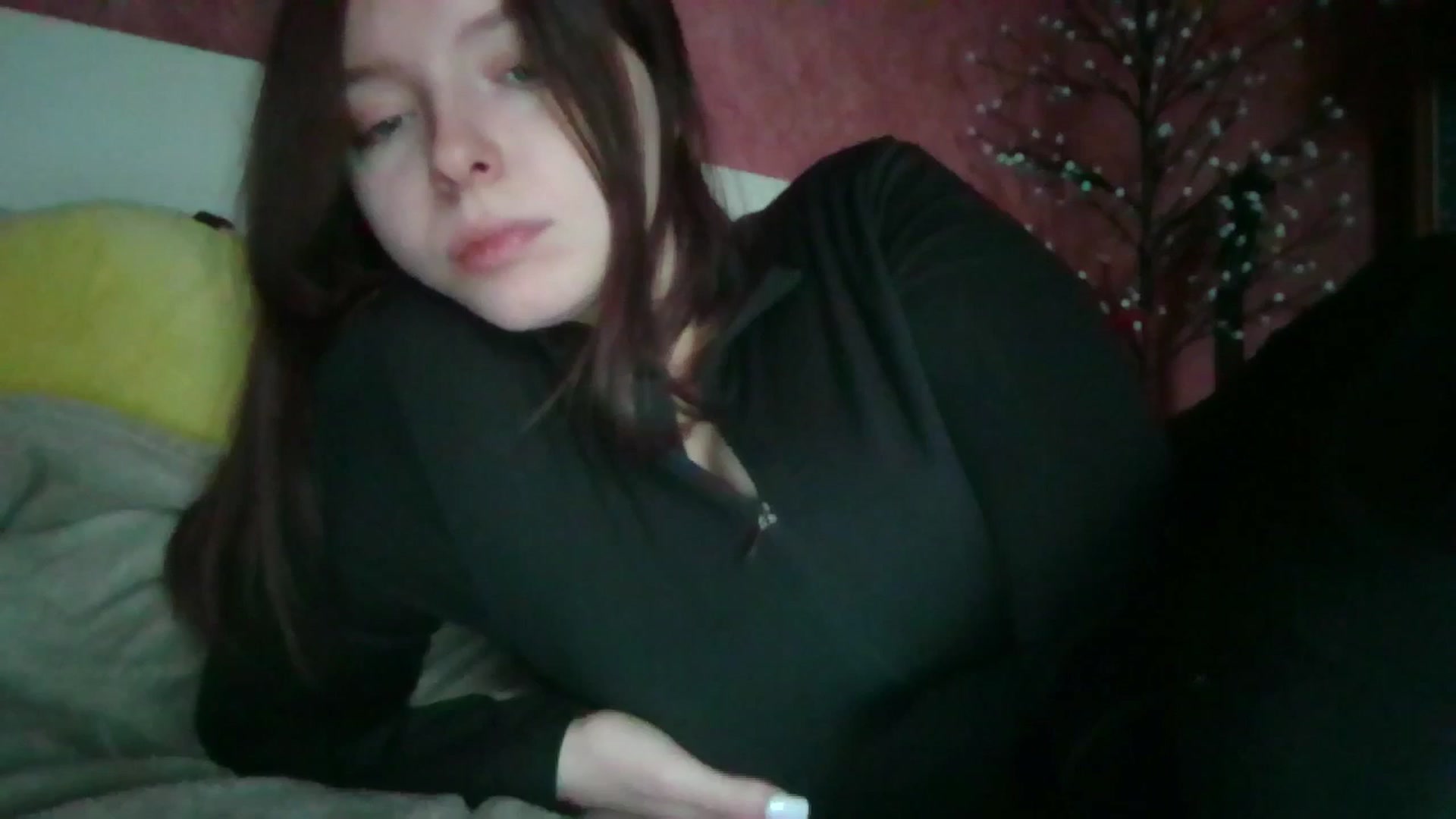 Gallery image thumbnail from MaryCut's myfreecams stream on, 12/22/2025, 12:51 image 18 of 20