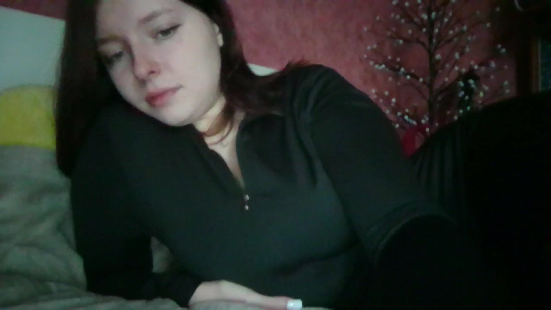 Gallery image thumbnail from MaryCut's myfreecams stream on, 12/22/2025, 12:51 image 6 of 20