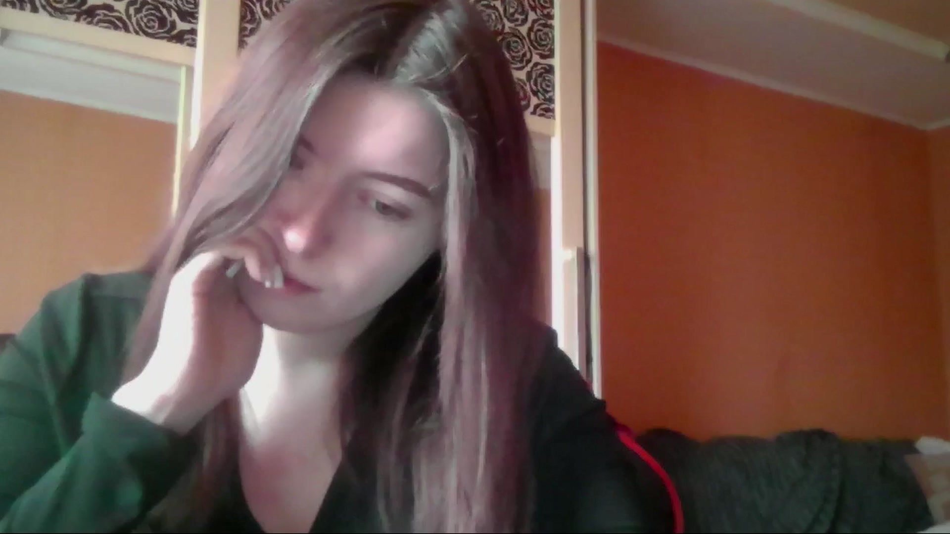 Gallery image thumbnail from MaryCut's myfreecams stream on, 03/18/2026, 13:04 image 13 of 20