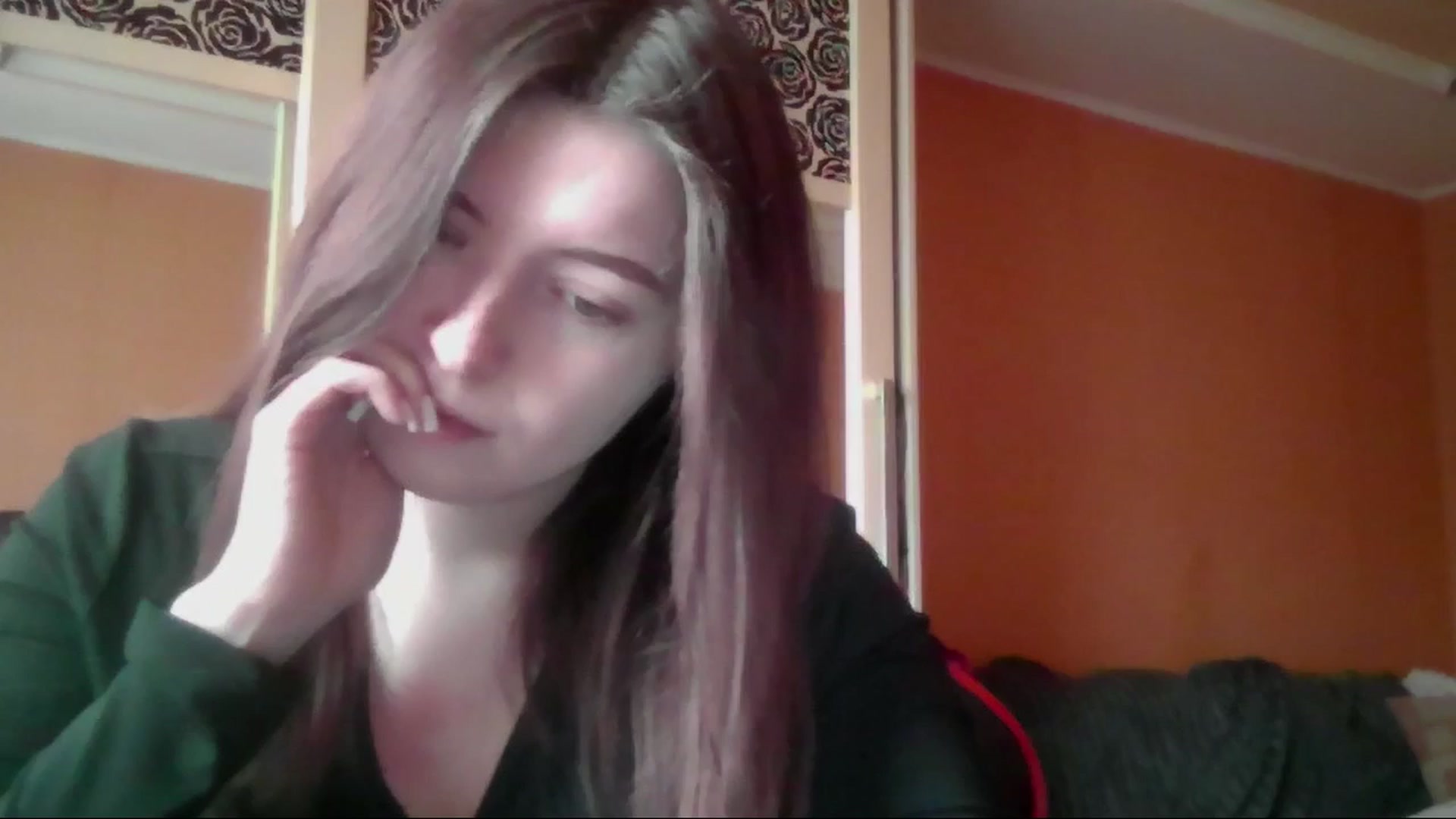 Gallery image thumbnail from MaryCut's myfreecams stream on, 03/18/2026, 13:04 image 11 of 20