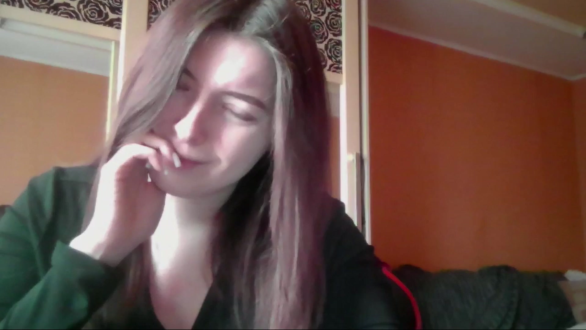 Gallery image thumbnail from MaryCut's myfreecams stream on, 03/18/2026, 13:04 image 9 of 20