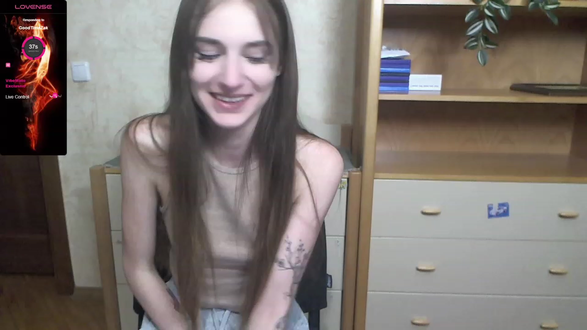 Gallery image thumbnail from MaryGrant's myfreecams stream on, 09/13/2023, 24:36 image 11 of 20