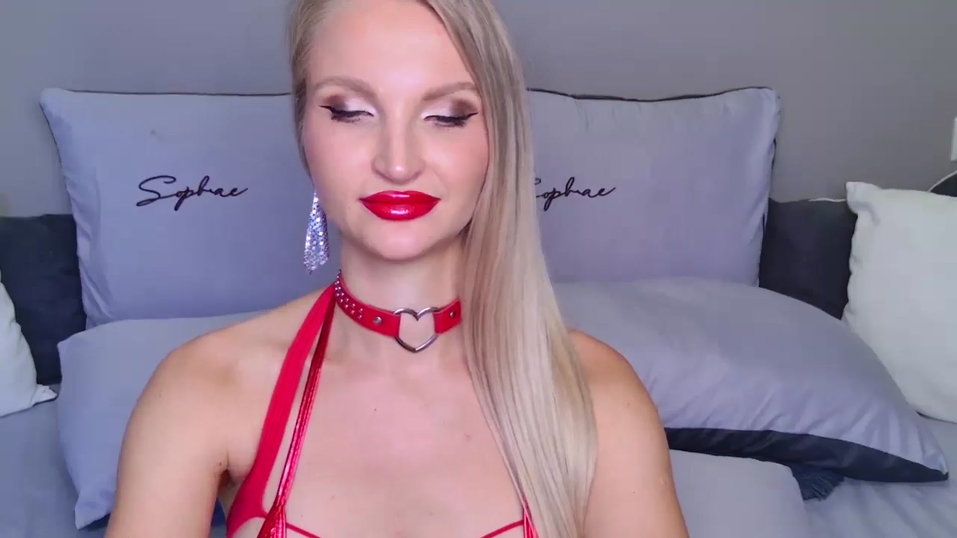 Gallery image thumbnail from MaryLight's myfreecams stream on, 07/25/2025, 09:59 image 12 of 20