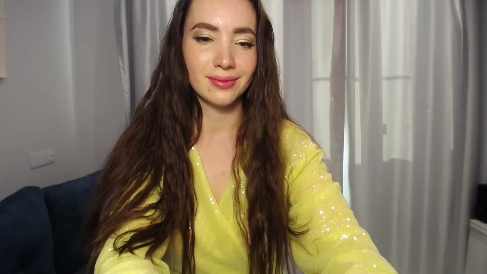 Gallery image thumbnail from MaryLuLu's myfreecams stream on, 07/22/2023, 17:04 image 16 of 20