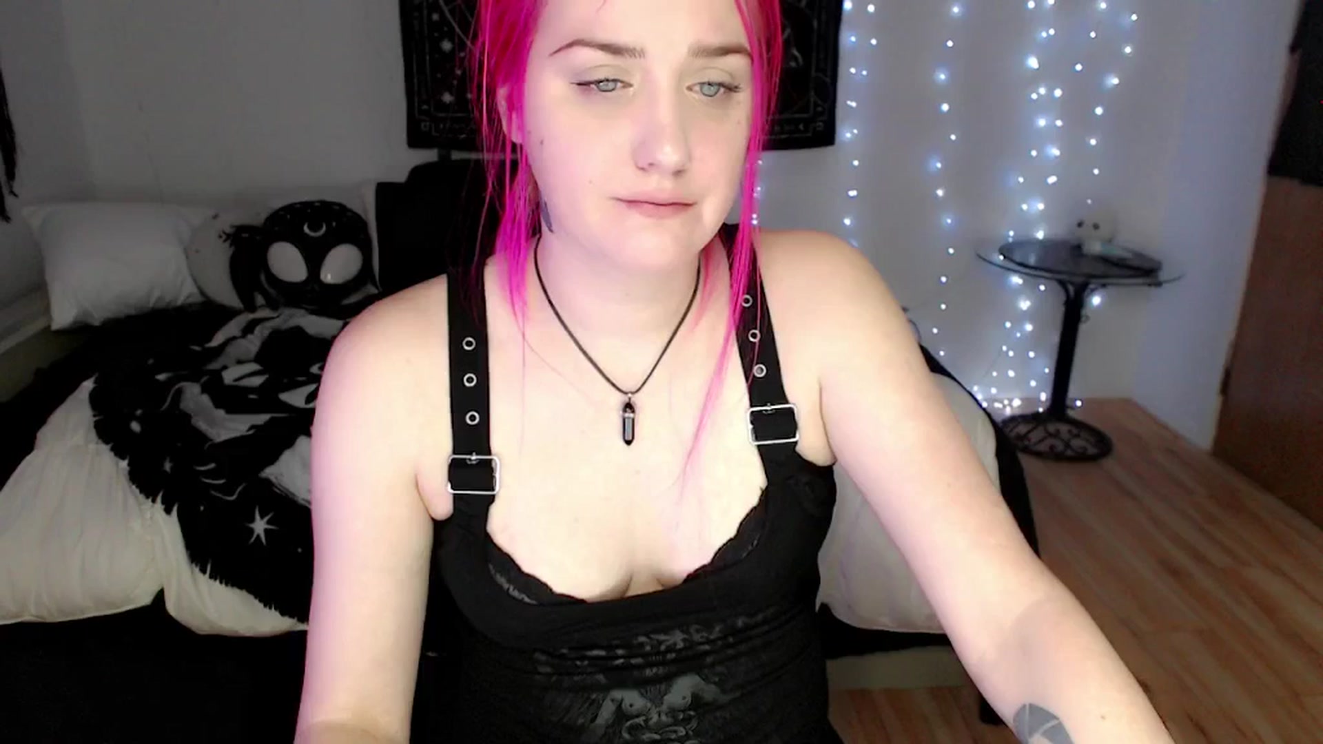Gallery image thumbnail from MaryMary_'s myfreecams stream on, 09/11/2025, 04:52 image 6 of 20