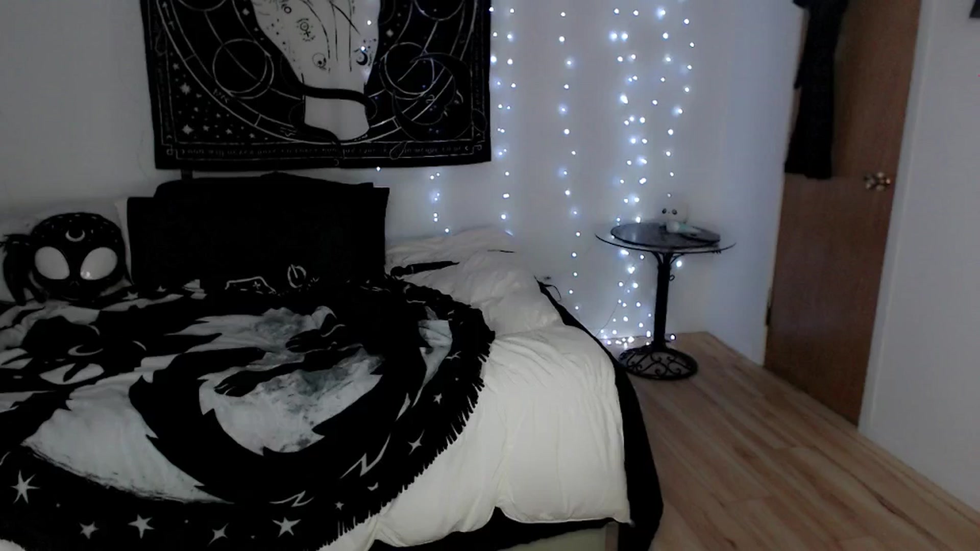 Gallery image thumbnail from MaryMary_'s myfreecams stream on, 09/11/2025, 04:52 image 17 of 20
