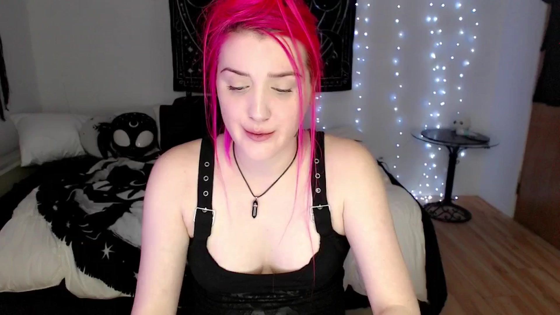 Gallery image thumbnail from MaryMary_'s myfreecams stream on, 09/11/2025, 04:52 image 15 of 20