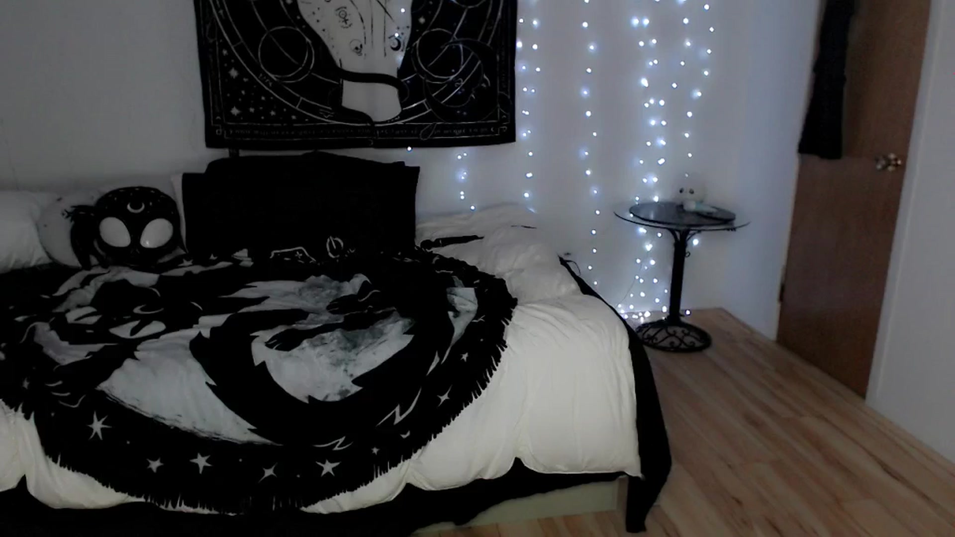 Gallery image thumbnail from MaryMary_'s myfreecams stream on, 09/11/2025, 04:52 image 4 of 20
