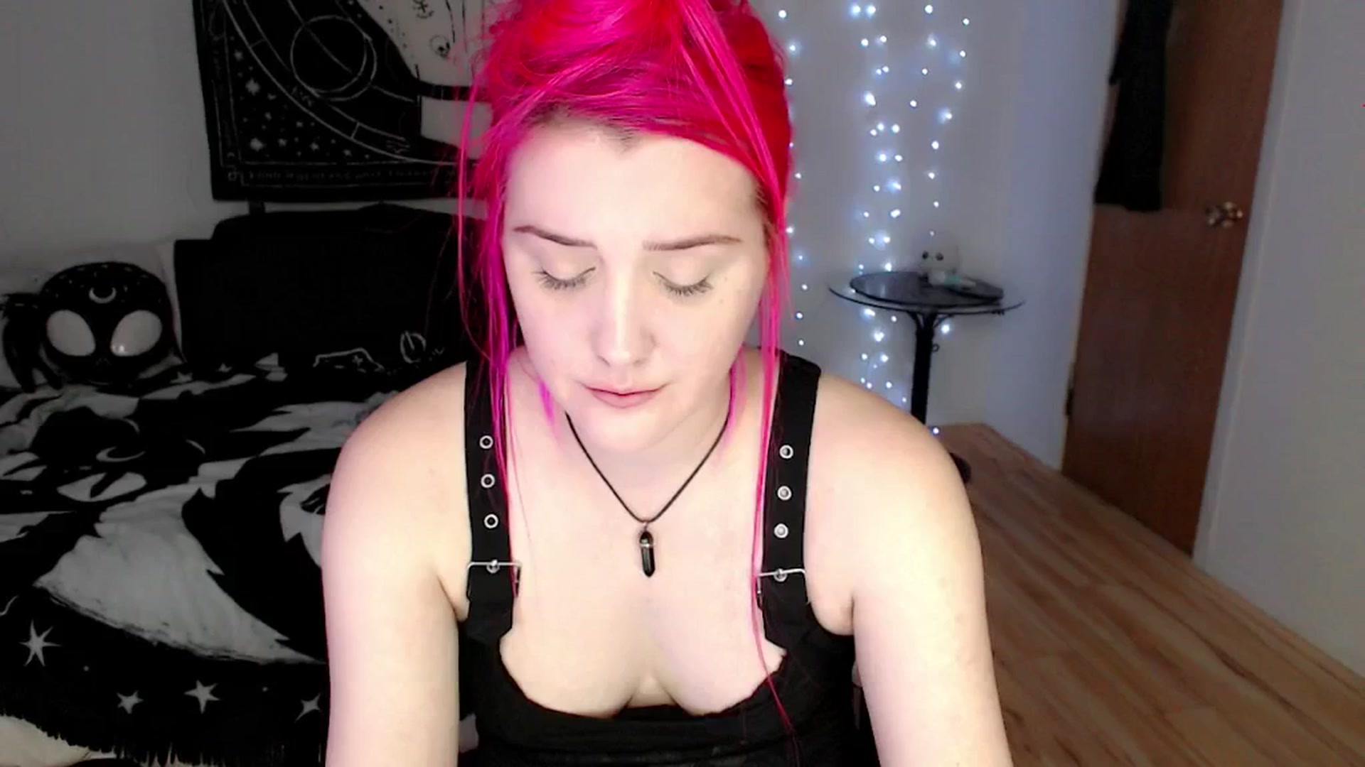 Gallery image thumbnail from MaryMary_'s myfreecams stream on, 09/11/2025, 04:52 image 19 of 20