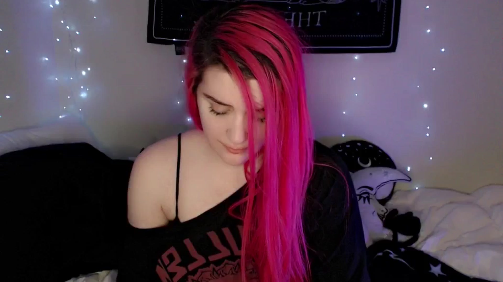 Gallery image thumbnail from MaryMary_'s myfreecams stream on, 02/14/2026, 07:33 image 9 of 20