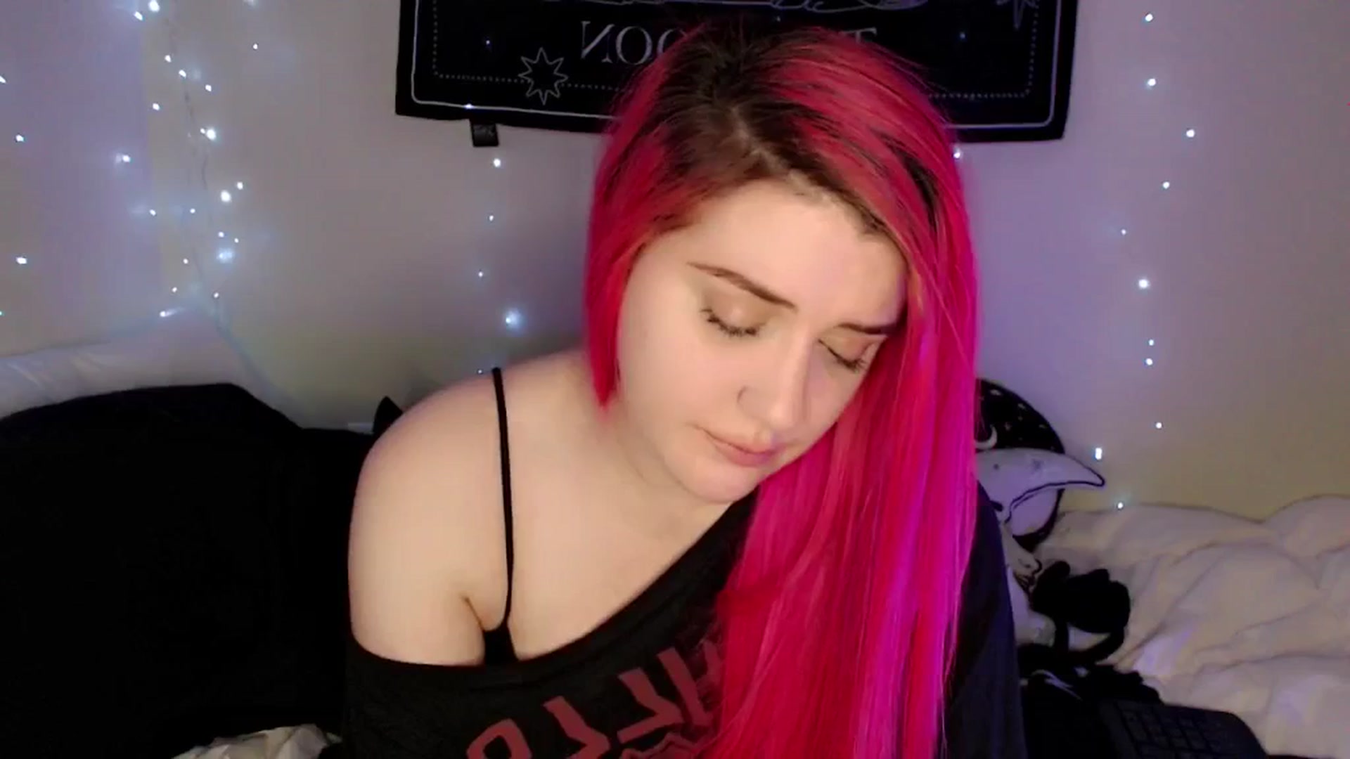Gallery image thumbnail from MaryMary_'s myfreecams stream on, 02/14/2026, 07:33 image 13 of 20