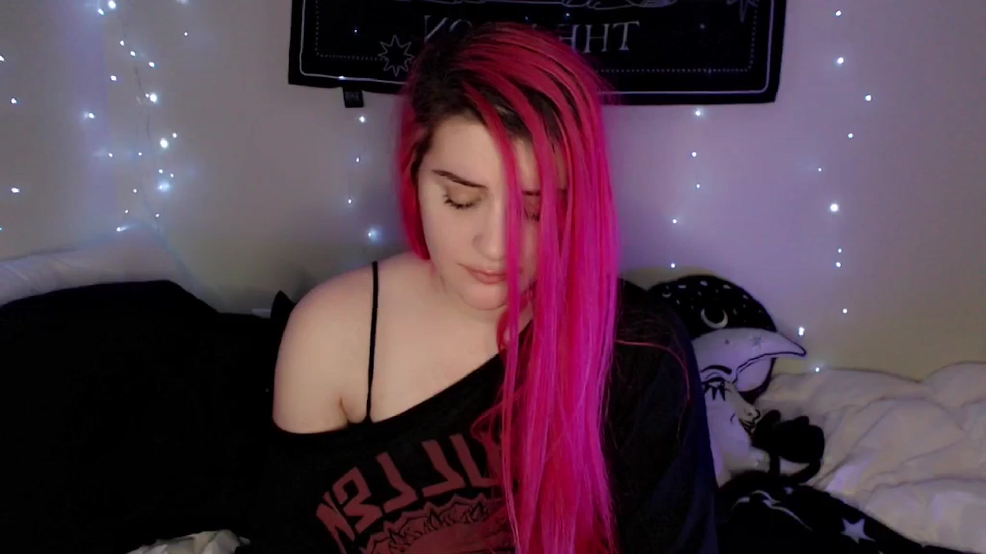 Gallery image thumbnail from MaryMary_'s myfreecams stream on, 02/14/2026, 07:33 image 10 of 20
