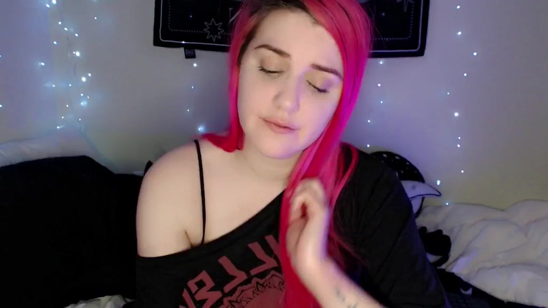 Gallery image thumbnail from MaryMary_'s myfreecams stream on, 02/14/2026, 07:33 image 7 of 20