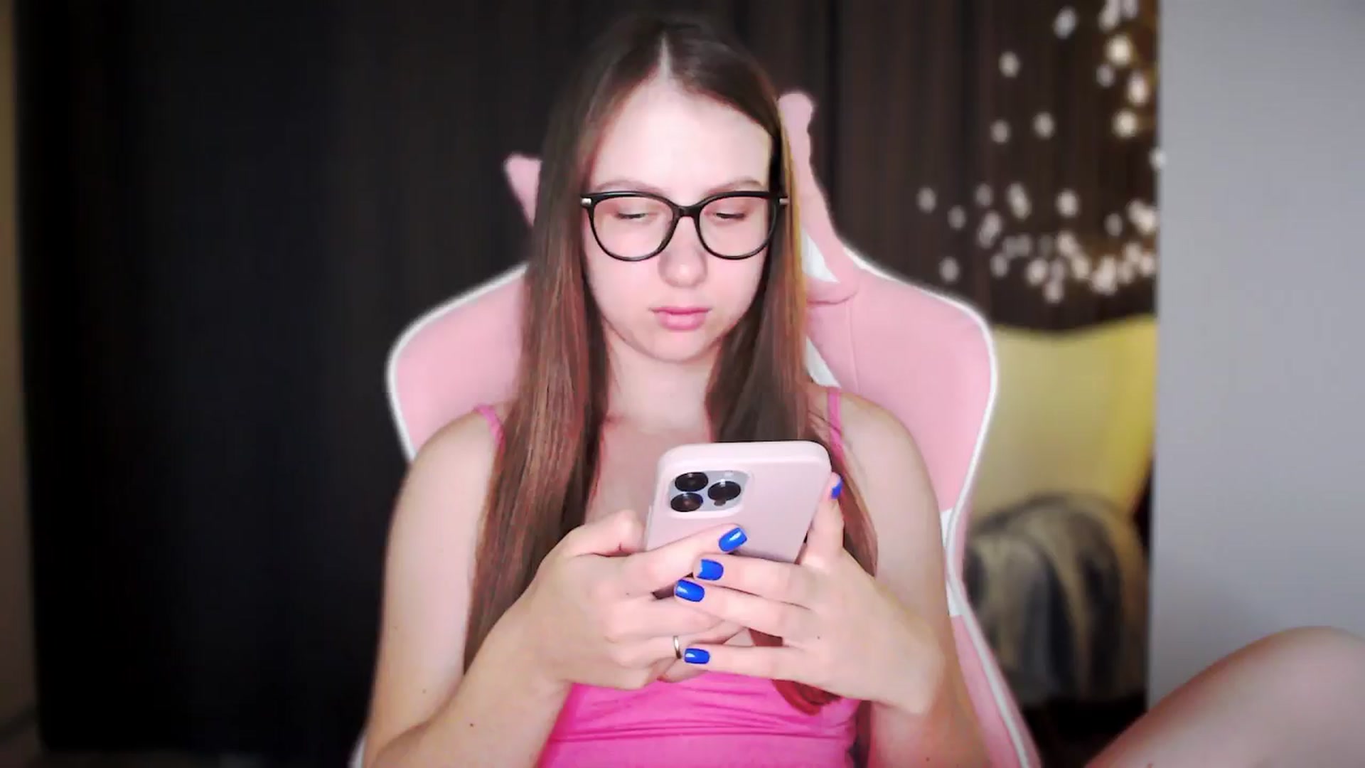 Gallery image thumbnail from MaryMe_'s myfreecams stream on, 07/11/2024, 23:38 image 3 of 20