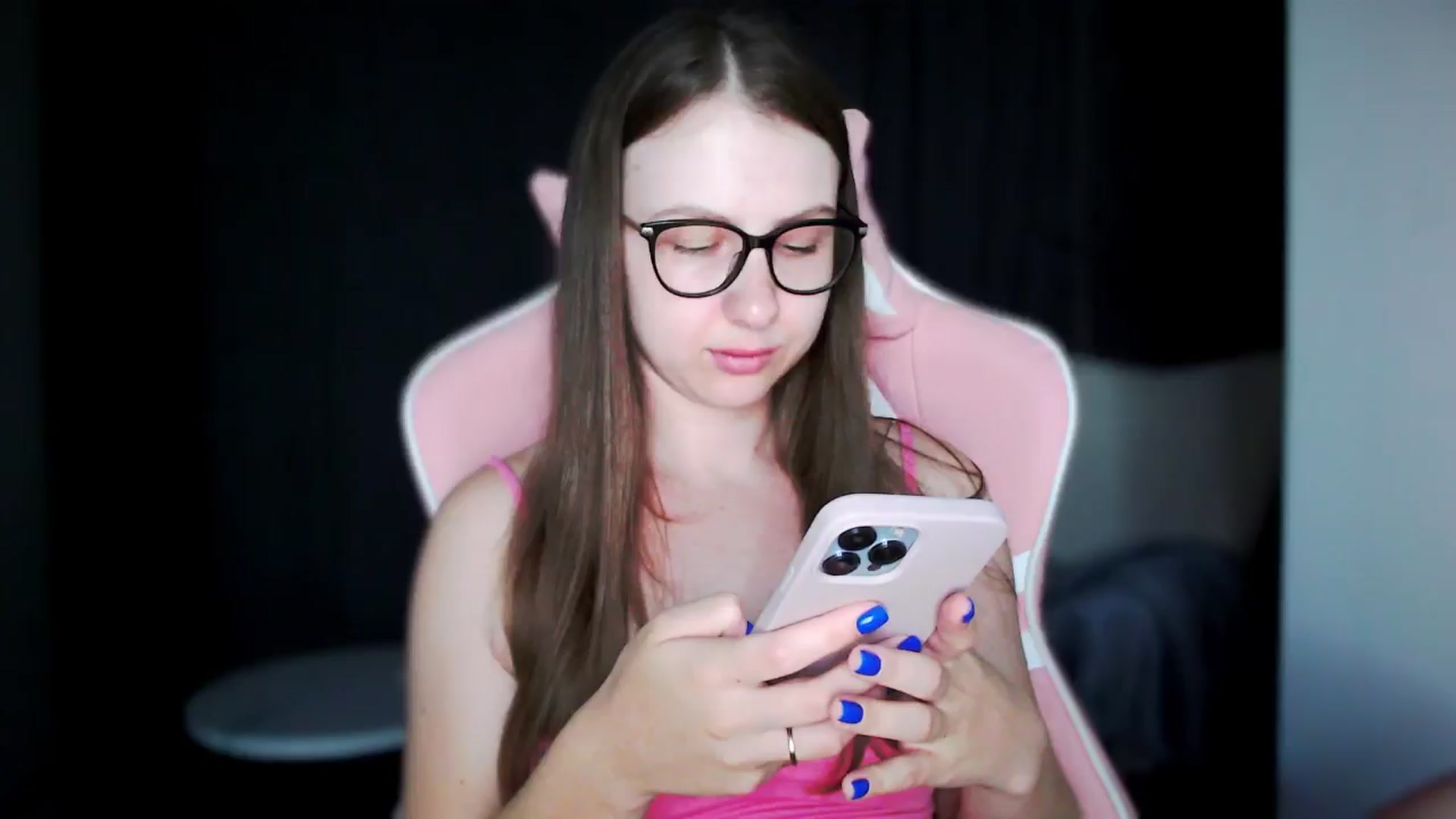 Gallery image thumbnail from MaryMe_'s myfreecams stream on, 07/12/2024, 01:03 image 13 of 20