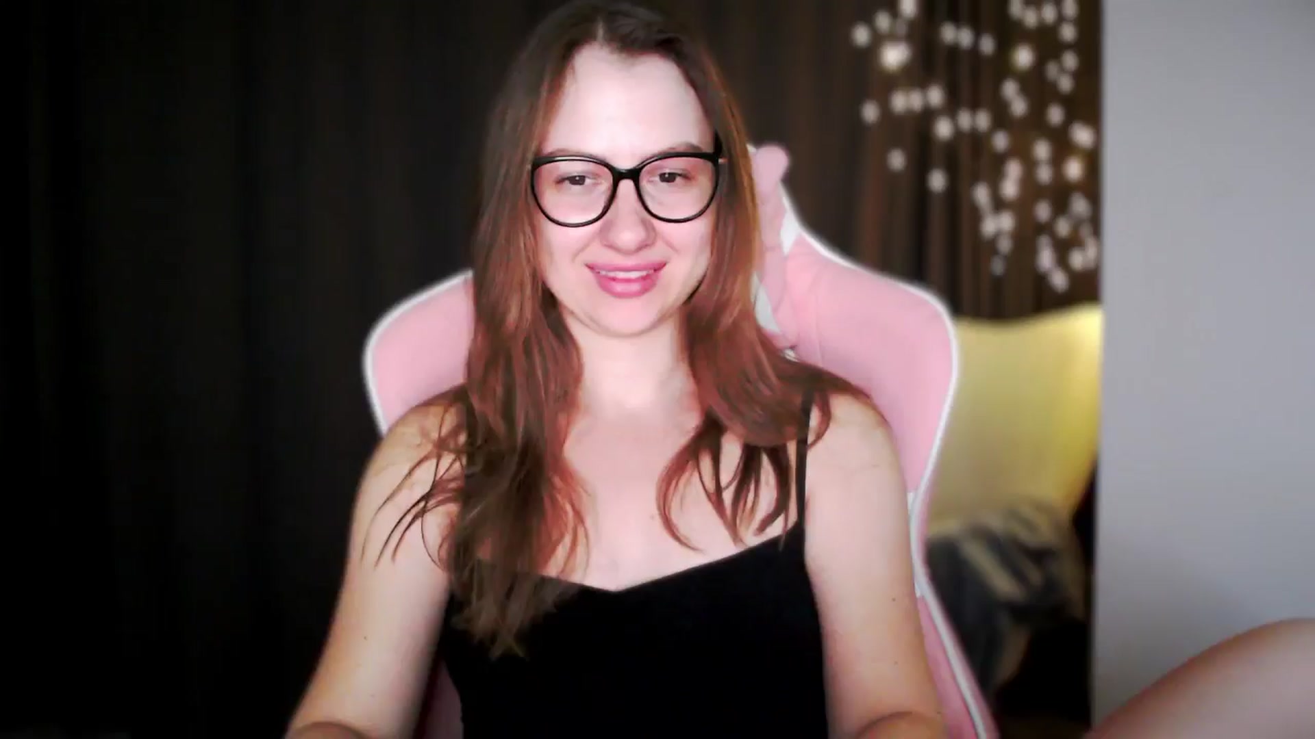 Gallery image thumbnail from MaryMe_'s myfreecams stream on, 07/13/2024, 01:21 image 19 of 20