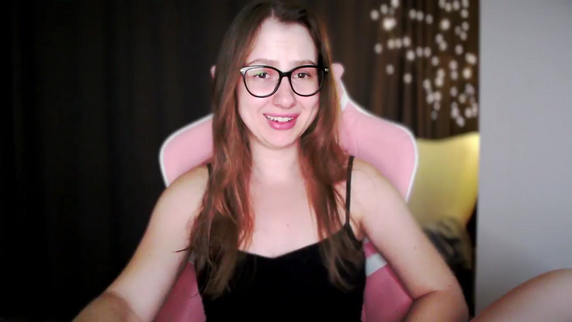 Gallery image thumbnail from MaryMe_'s myfreecams stream on, 07/13/2024, 01:21 image 17 of 20