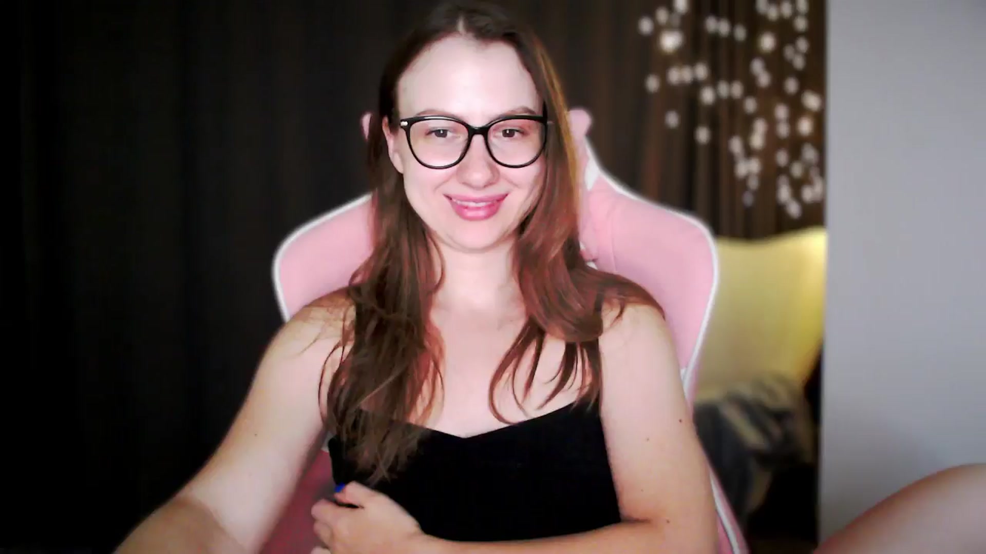 Gallery image thumbnail from MaryMe_'s myfreecams stream on, 07/13/2024, 01:21 image 20 of 20