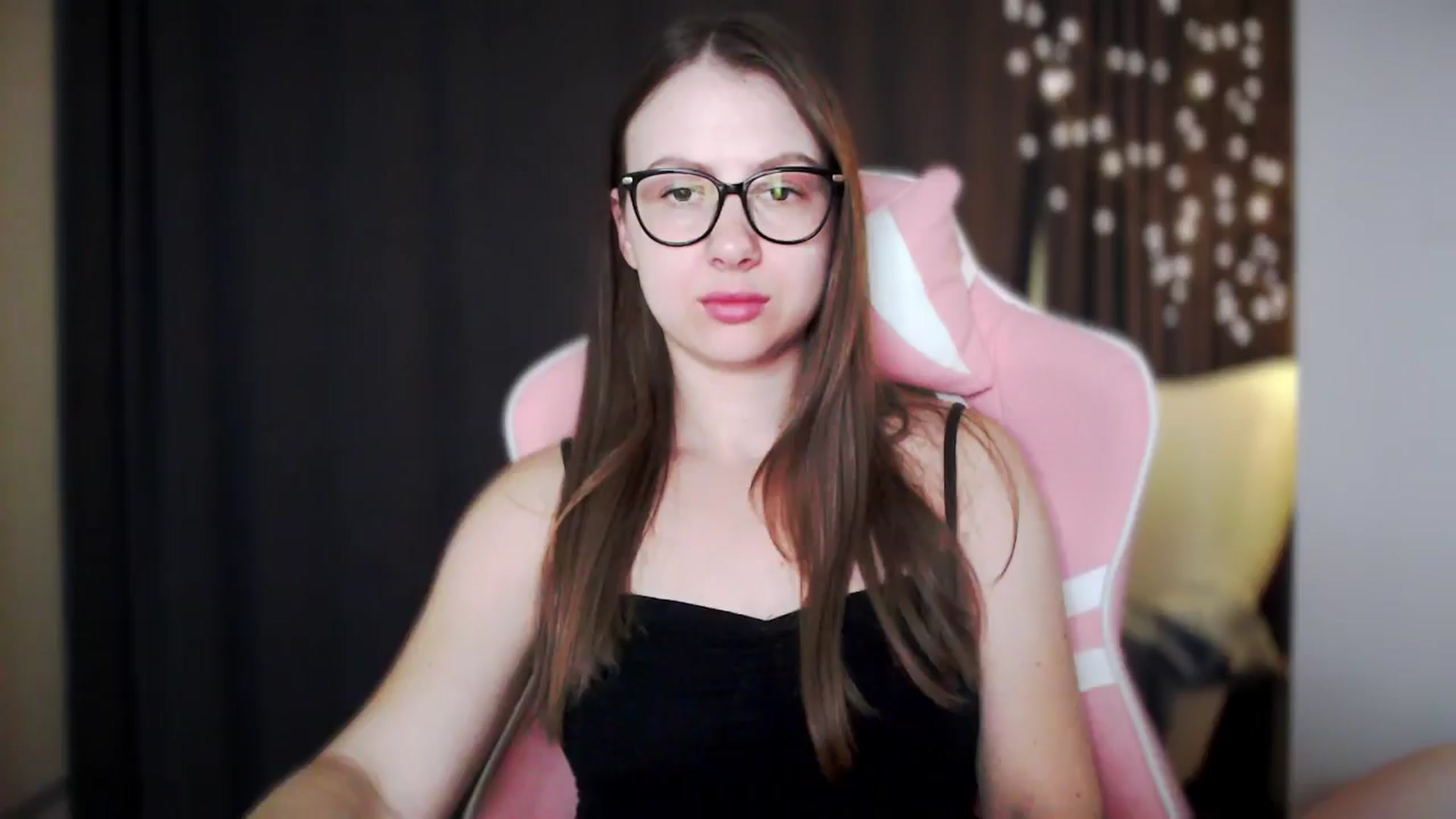 Gallery image thumbnail from MaryMe_'s myfreecams stream on, 07/14/2024, 02:29 image 4 of 20