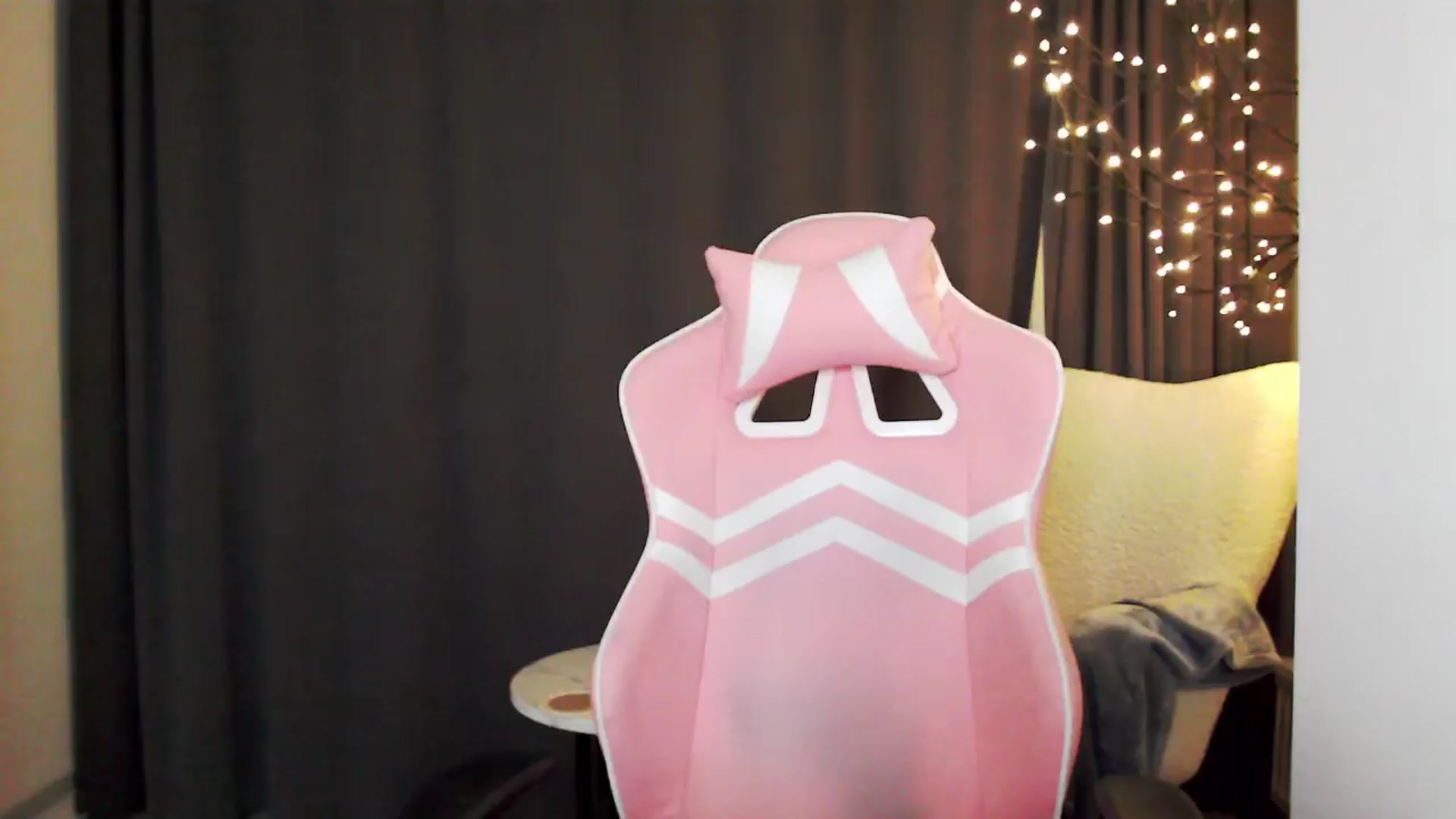 Gallery image thumbnail from MaryMe_'s myfreecams stream on, 07/14/2024, 02:29 image 5 of 20