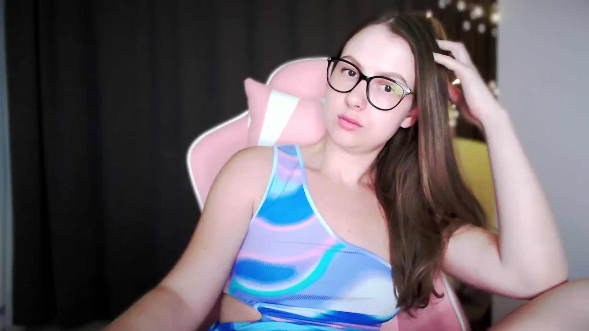 Gallery image thumbnail from MaryMe_'s myfreecams stream on, 07/23/2024, 23:35 image 18 of 20