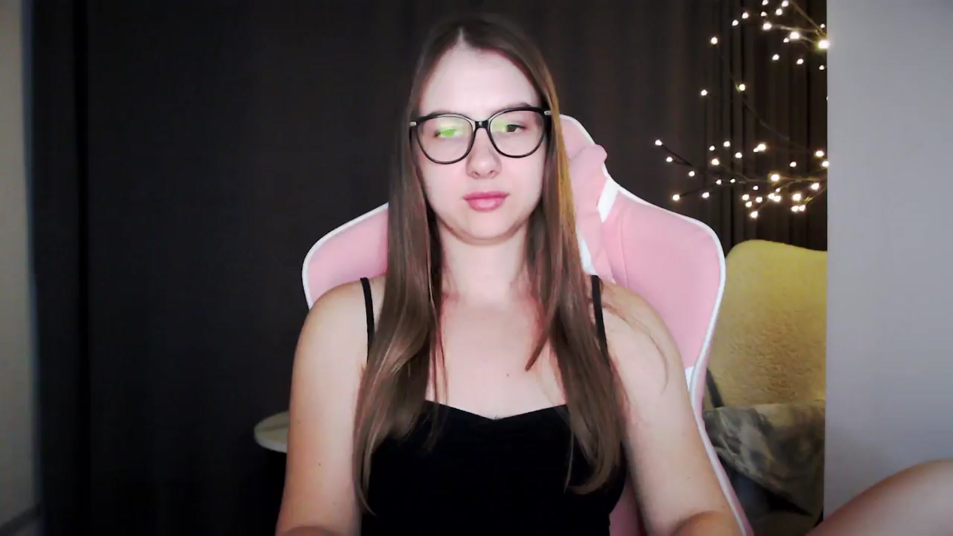 Gallery image thumbnail from MaryMe_'s myfreecams stream on, 07/24/2024, 23:11 image 2 of 20