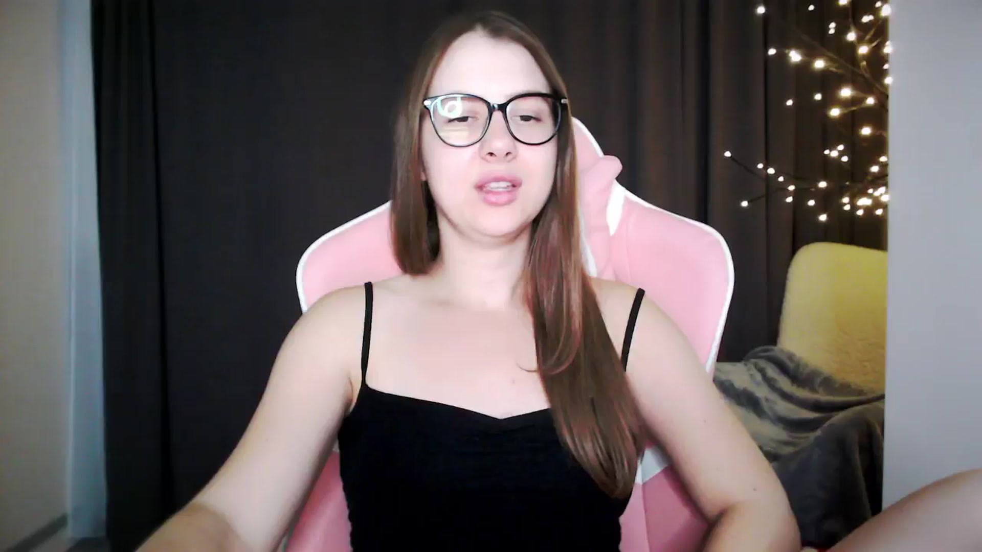 Gallery image thumbnail from MaryMe_'s myfreecams stream on, 08/02/2024, 23:23 image 20 of 20