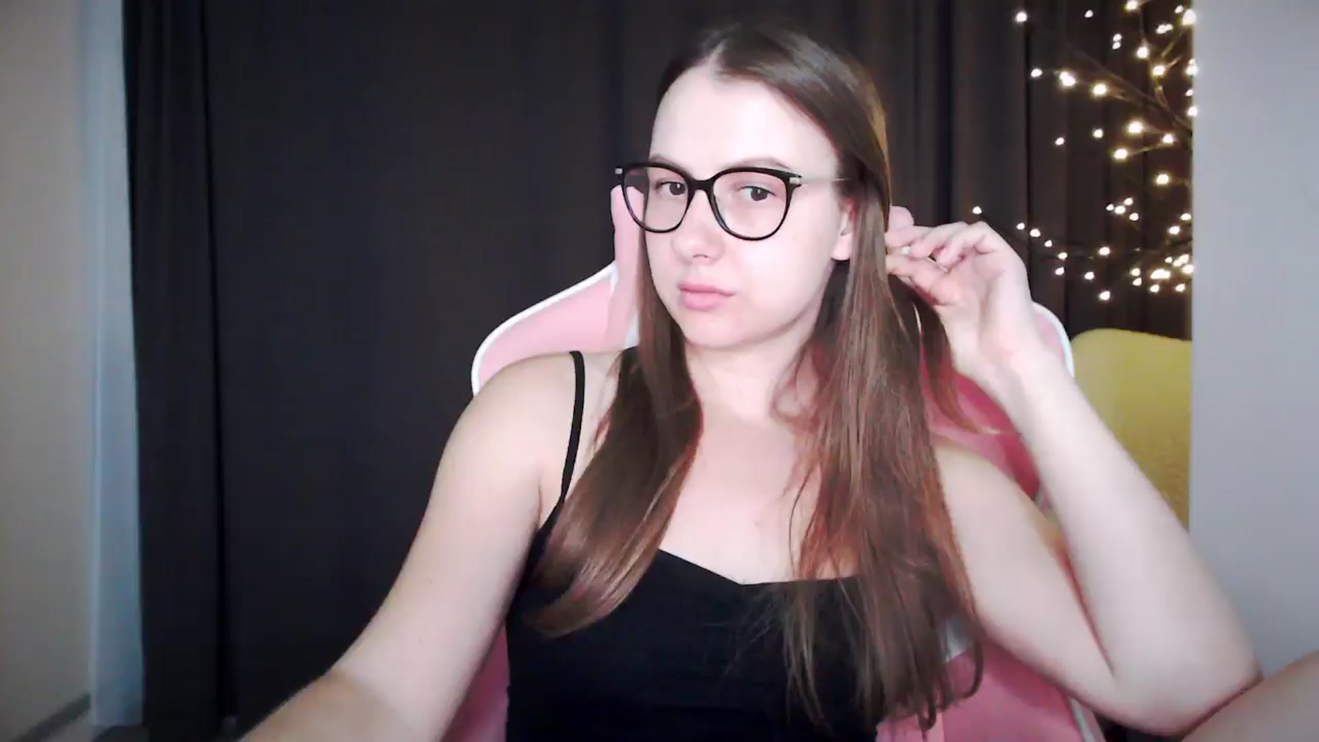 Gallery image thumbnail from MaryMe_'s myfreecams stream on, 08/02/2024, 23:23 image 5 of 20