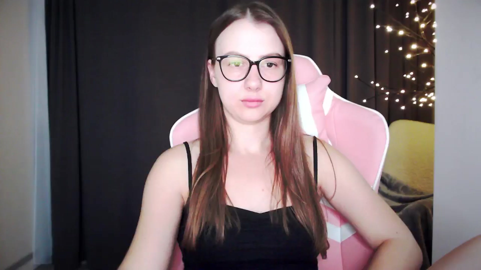 Gallery image thumbnail from MaryMe_'s myfreecams stream on, 08/02/2024, 23:23 image 10 of 20