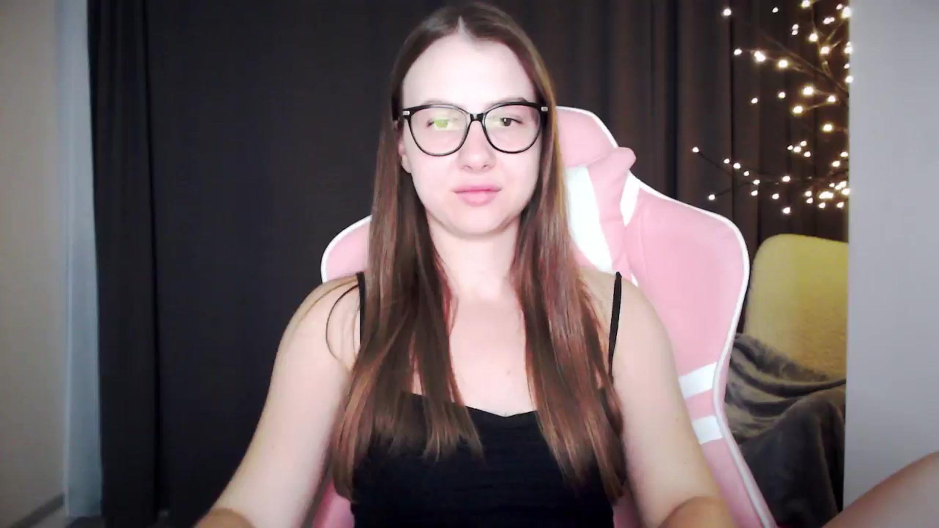 Gallery image thumbnail from MaryMe_'s myfreecams stream on, 08/02/2024, 23:23 image 12 of 20