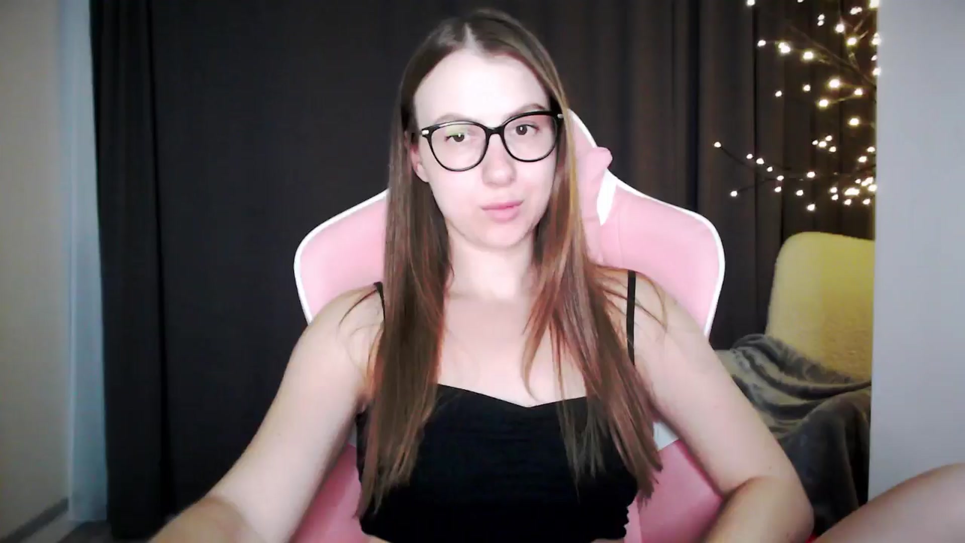 Gallery image thumbnail from MaryMe_'s myfreecams stream on, 08/03/2024, 24:30 image 2 of 20