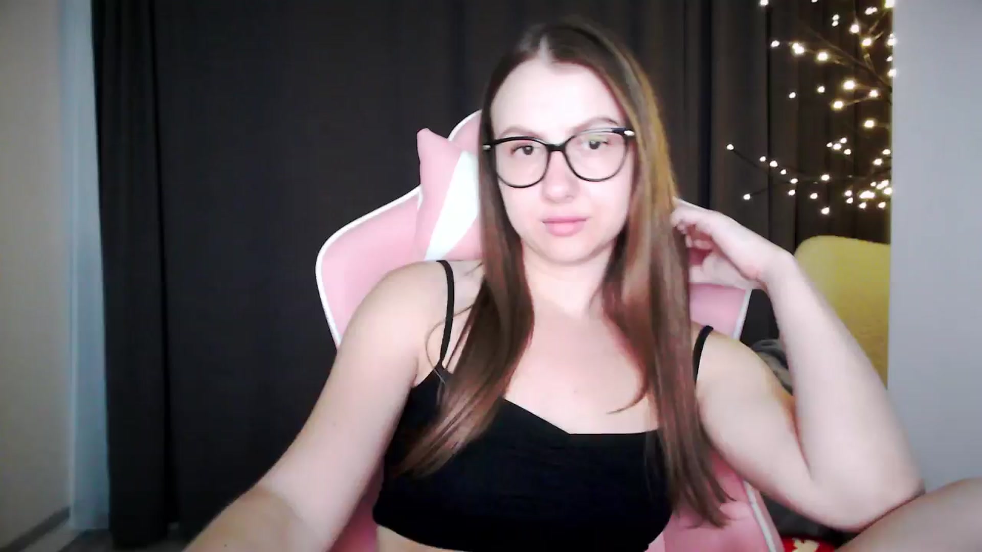 Gallery image thumbnail from MaryMe_'s myfreecams stream on, 08/03/2024, 24:30 image 5 of 20