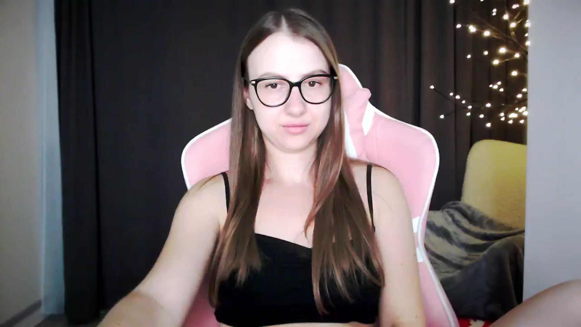 Gallery image thumbnail from MaryMe_'s myfreecams stream on, 08/03/2024, 24:30 image 14 of 20