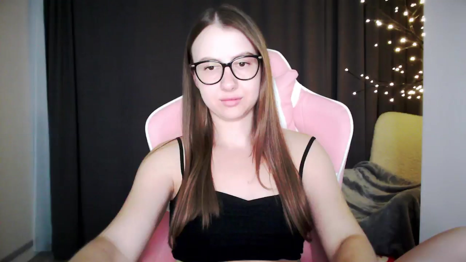 Gallery image thumbnail from MaryMe_'s myfreecams stream on, 08/03/2024, 24:30 image 17 of 20