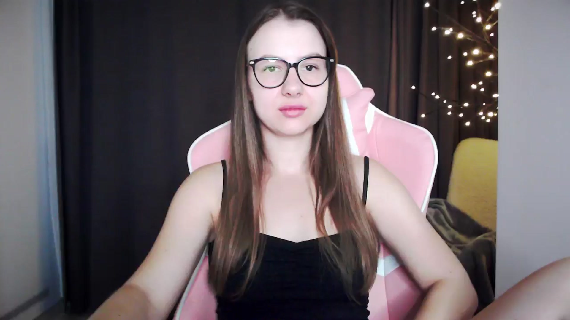 Gallery image thumbnail from MaryMe_'s myfreecams stream on, 08/04/2024, 01:03 image 5 of 20