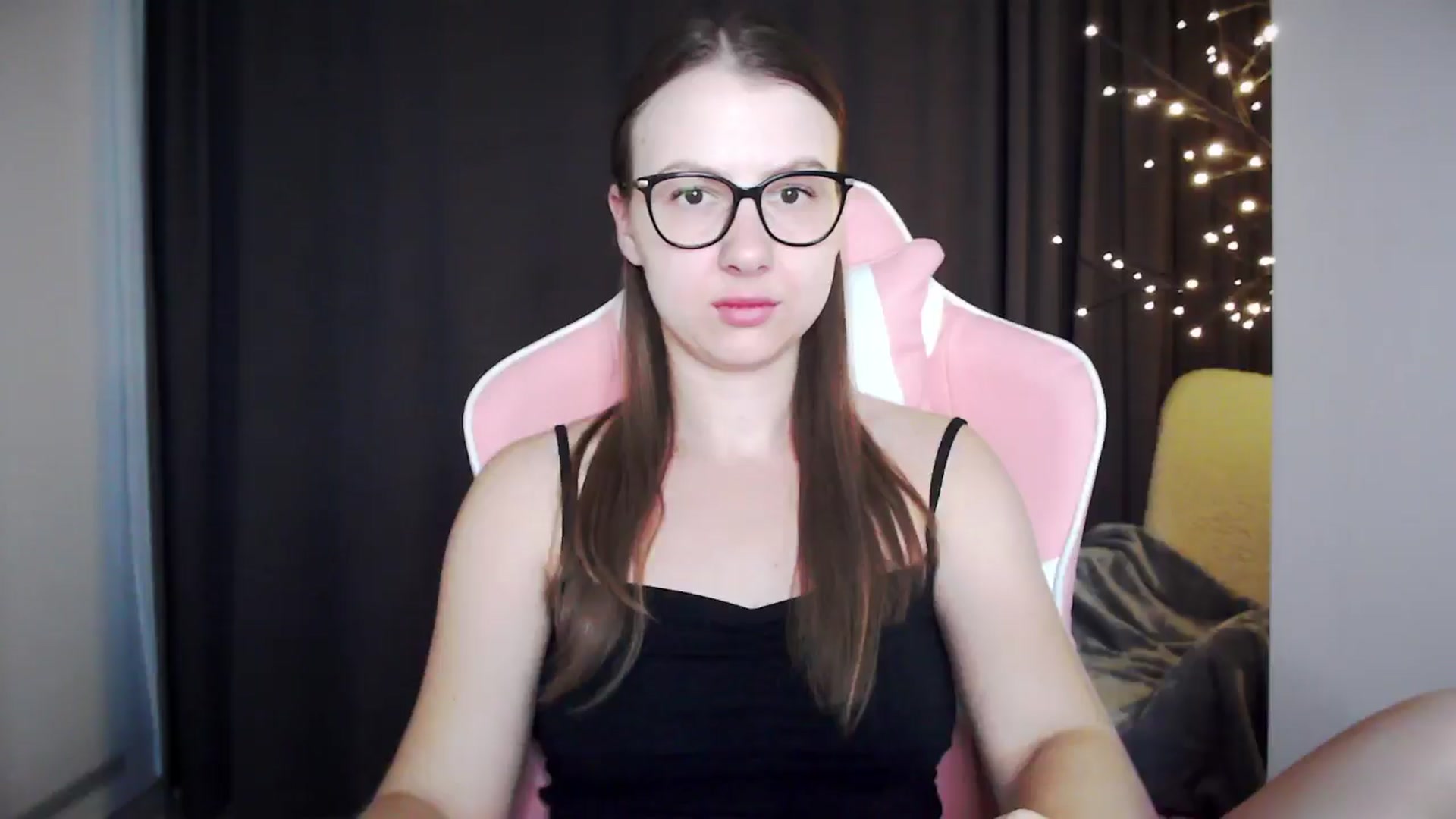 Gallery image thumbnail from MaryMe_'s myfreecams stream on, 08/04/2024, 01:03 image 20 of 20