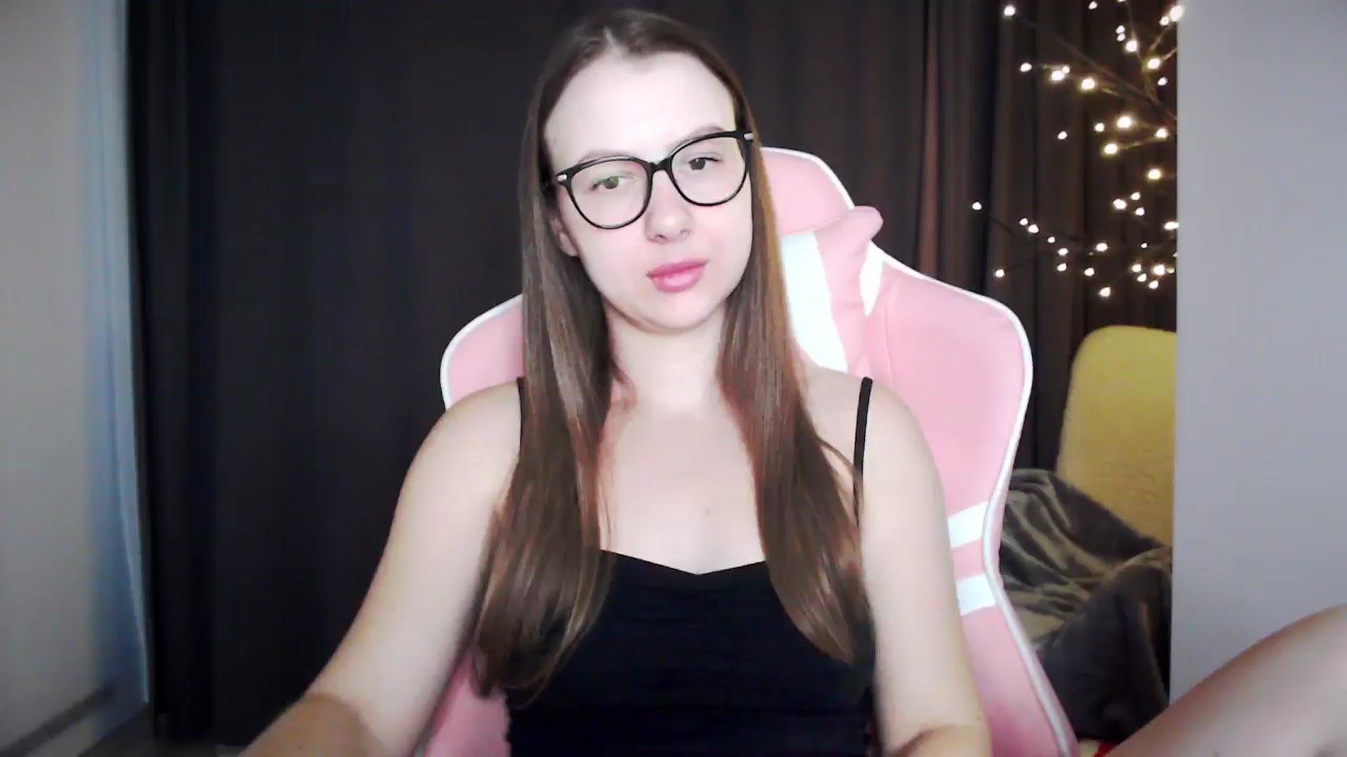 Gallery image thumbnail from MaryMe_'s myfreecams stream on, 08/04/2024, 01:03 image 3 of 20