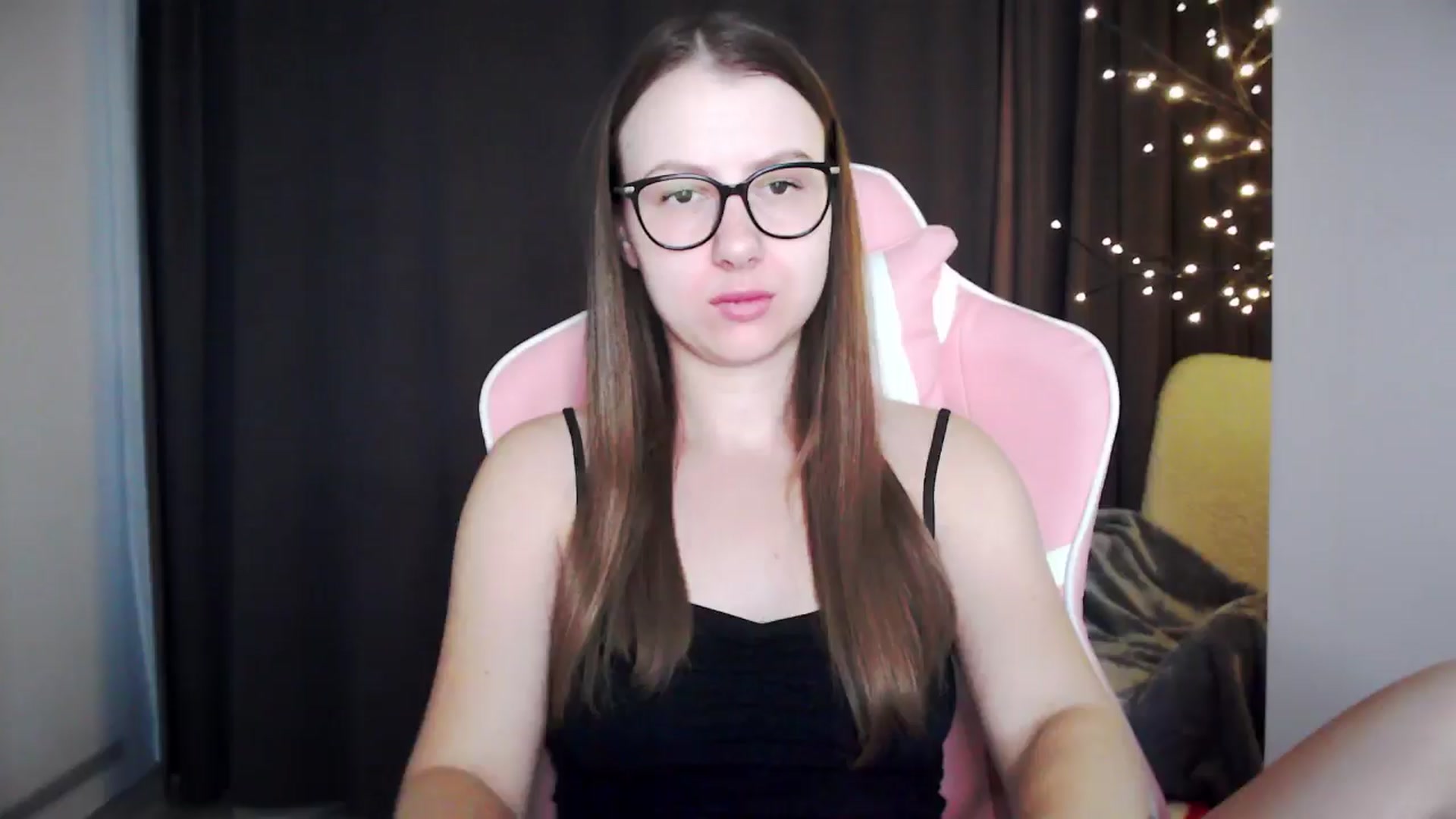Gallery image thumbnail from MaryMe_'s myfreecams stream on, 08/04/2024, 01:03 image 8 of 20