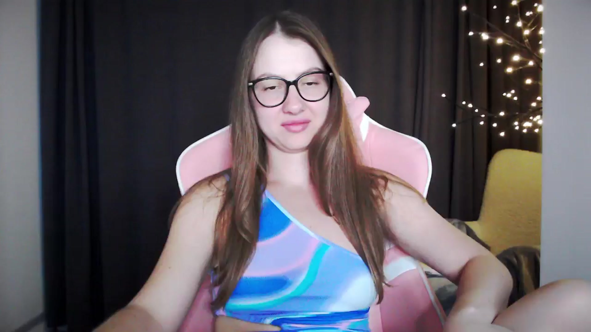 Gallery image thumbnail from MaryMe_'s myfreecams stream on, 08/07/2024, 22:05 image 6 of 20