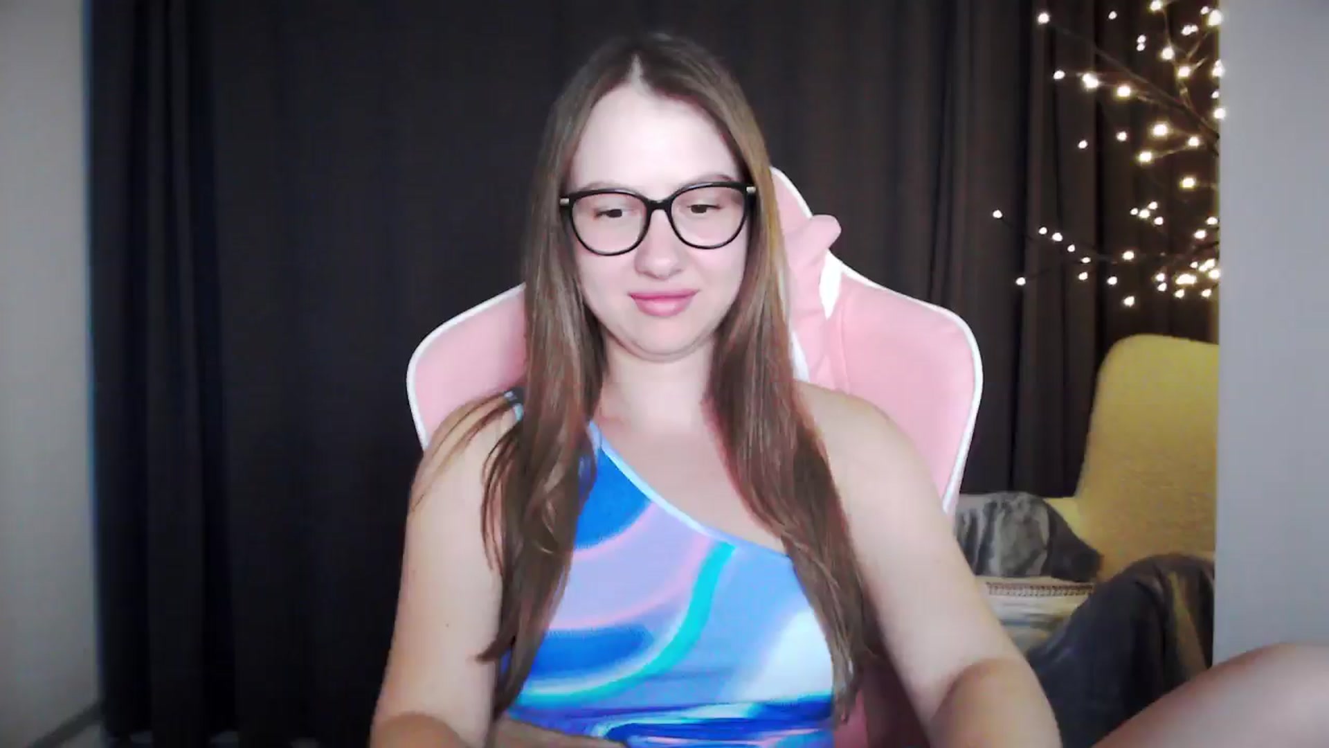 Gallery image thumbnail from MaryMe_'s myfreecams stream on, 08/07/2024, 22:05 image 15 of 20