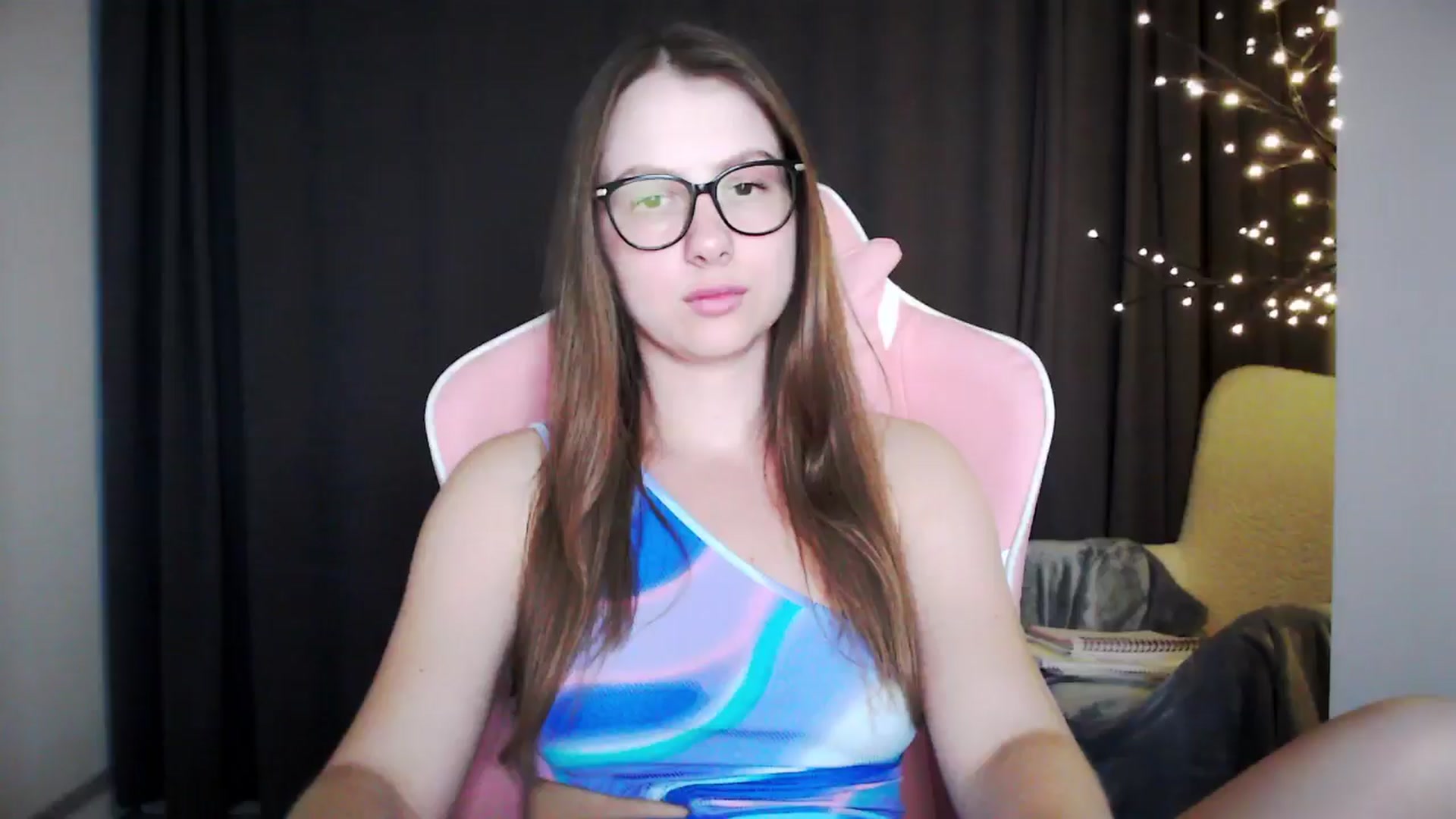 Gallery image thumbnail from MaryMe_'s myfreecams stream on, 08/07/2024, 22:05 image 2 of 20