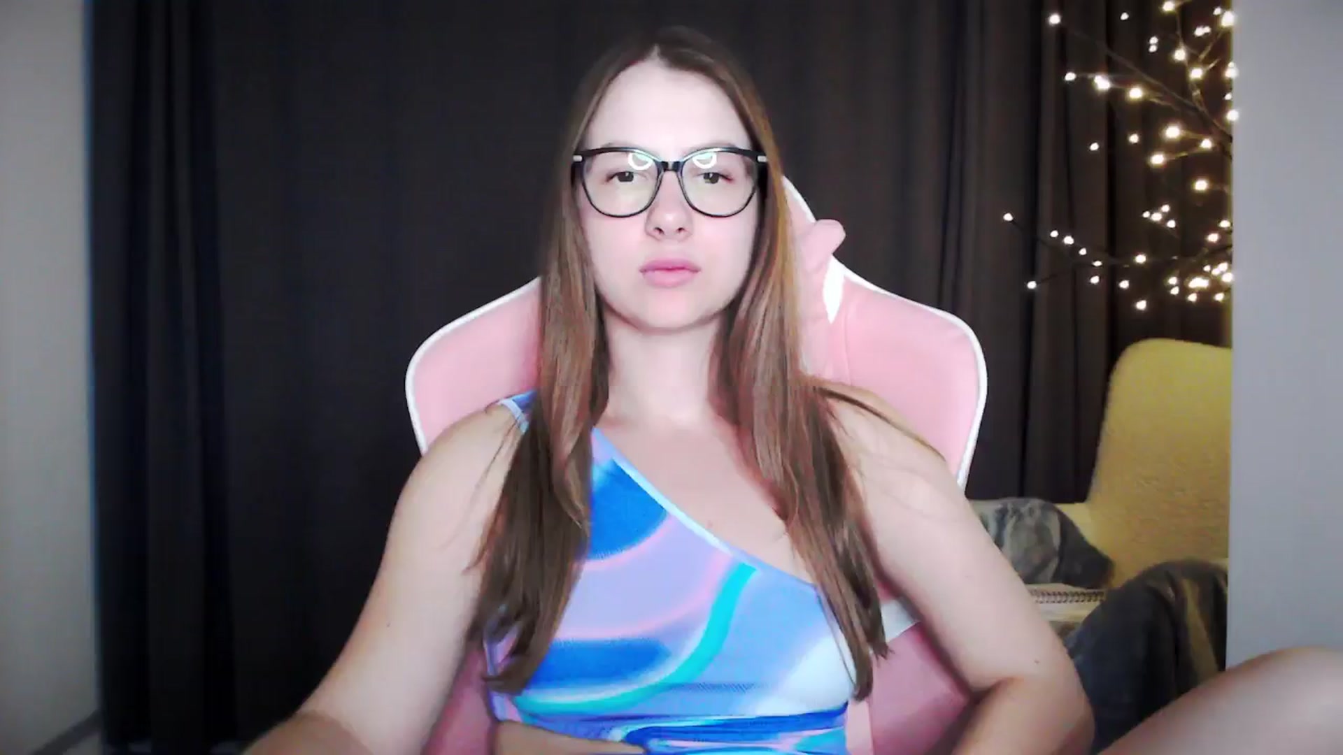 Gallery image thumbnail from MaryMe_'s myfreecams stream on, 08/07/2024, 22:05 image 7 of 20