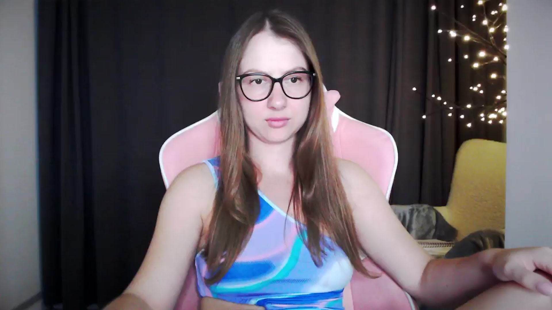 Gallery image thumbnail from MaryMe_'s myfreecams stream on, 08/07/2024, 22:05 image 4 of 20